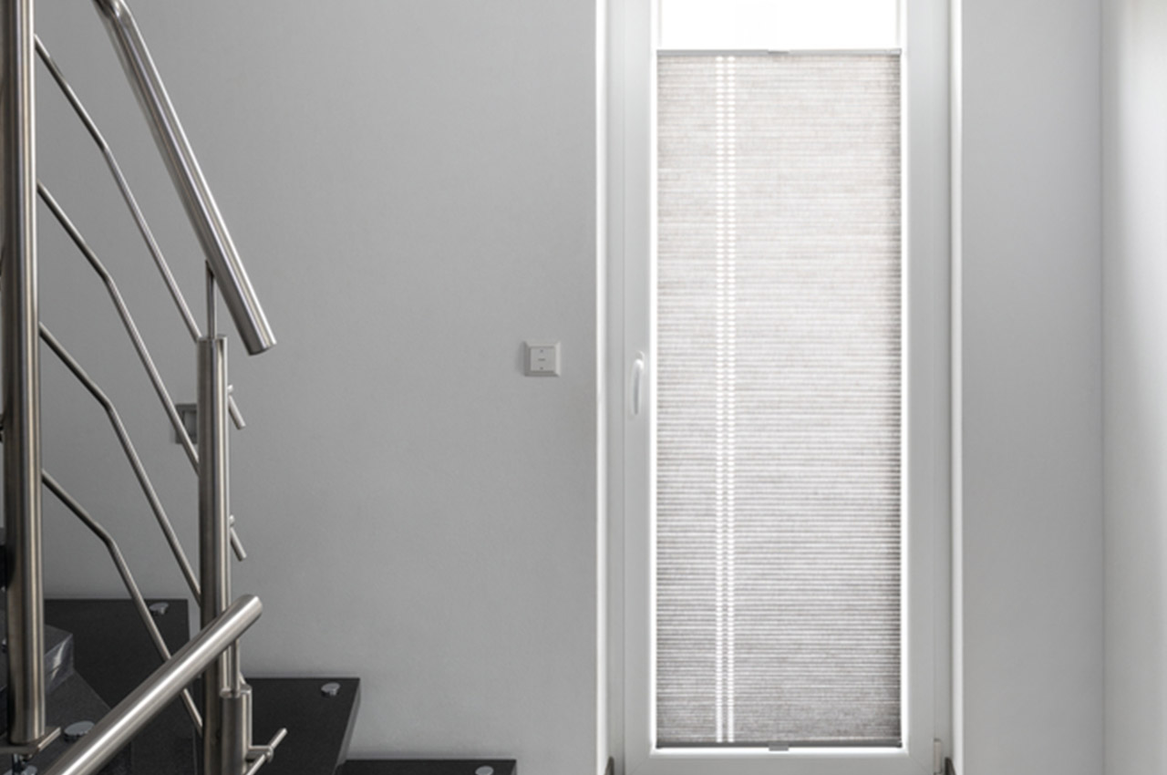 IMG_PHO_MHZ-Wabenplissees-Honeycomb-blinds-Collection-2020-020_#SFR-CH_#AINK_#V1-(1)-web