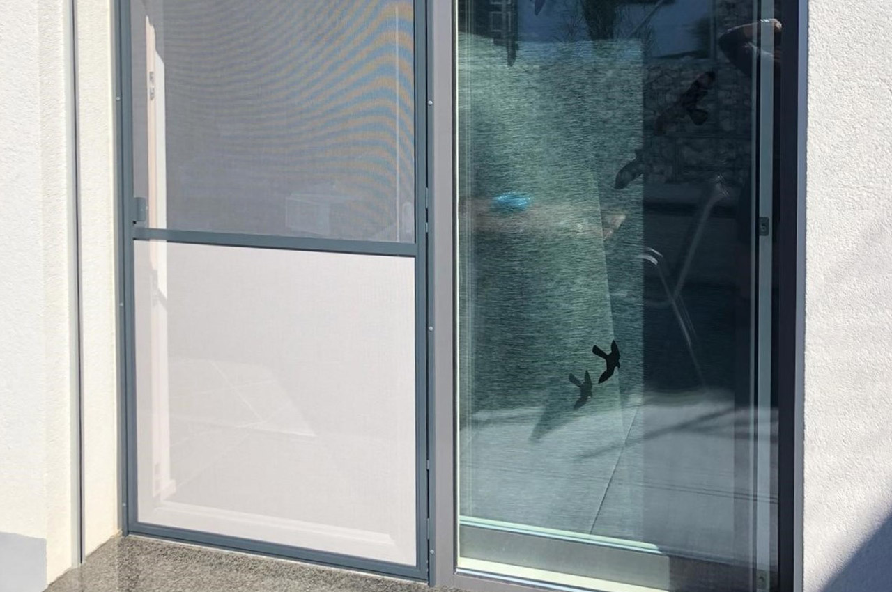 Porte-battante-avec-treillis-Petscreen-web